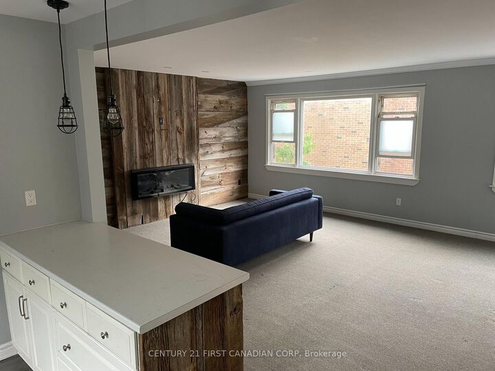 Property Photo:  279 Hill Street  ON N6B 1E1 