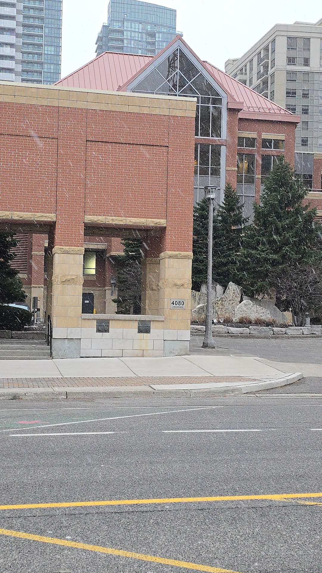 Property Photo:  4080 Living Arts Drive 510  ON L5B 4N3 