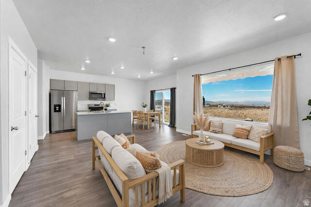 Property Photo: 790 S Brubaker Way UT 84655