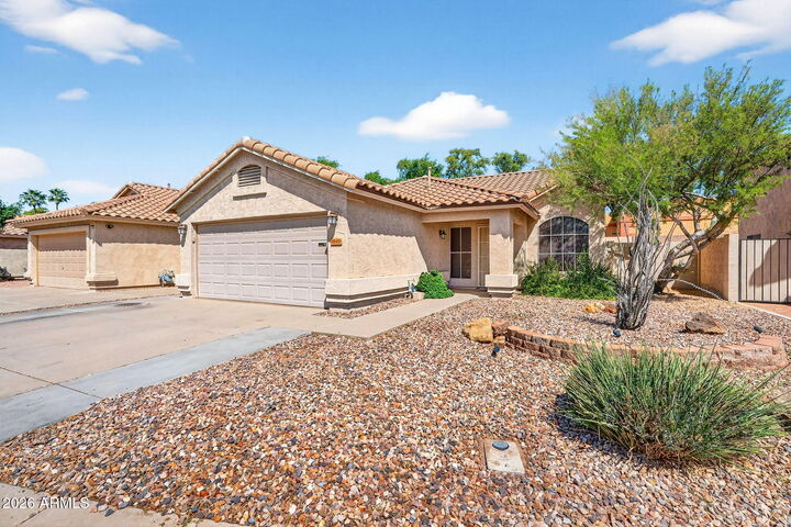 Property Photo:  1040 W Seagull Drive  AZ 85286 