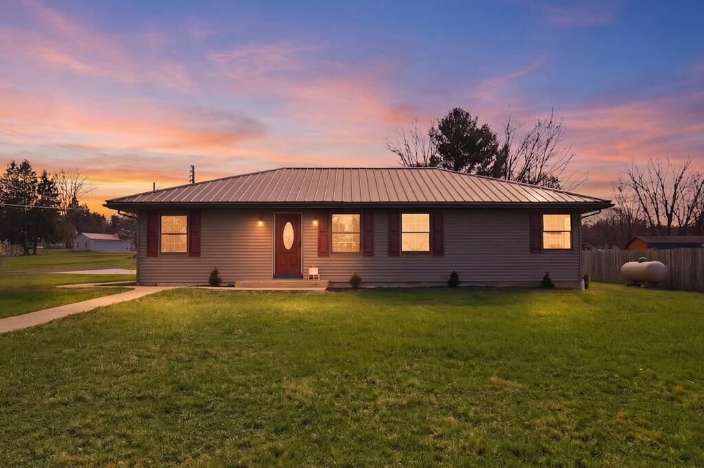 Property Photo:  1175 Twp Rd 753  OH 44805 