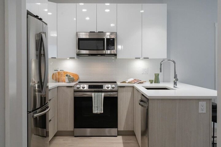 Property Photo: 5486 199A Street 202 BC V3A 0N6