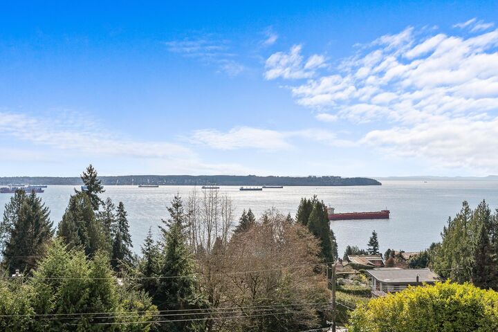 Property Photo: 3185 Benbow Road BC V7V 3E1