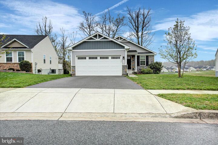 Property Photo: 140 Cape Cod Circle WV 25403