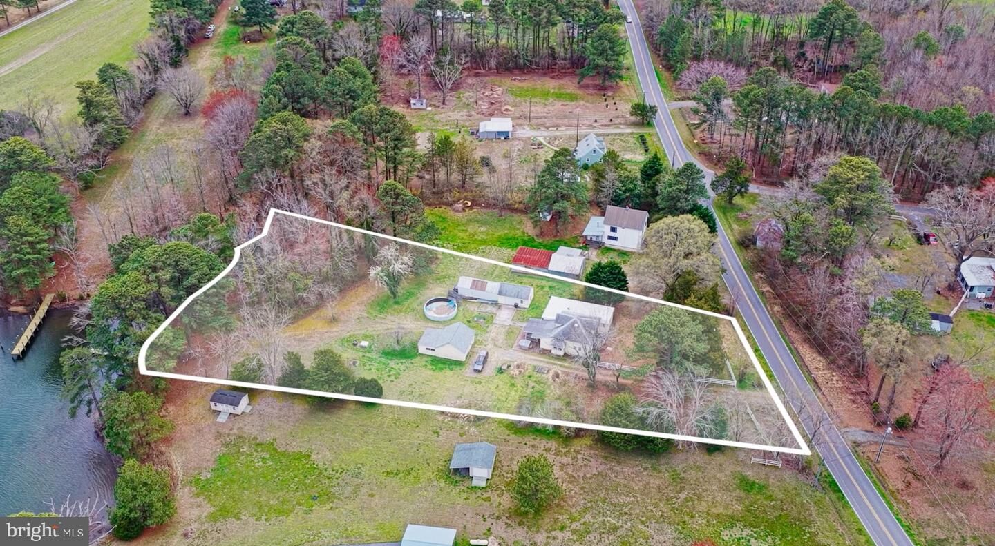 Property Photo:  1881 Fairport Rd  VA 22539 