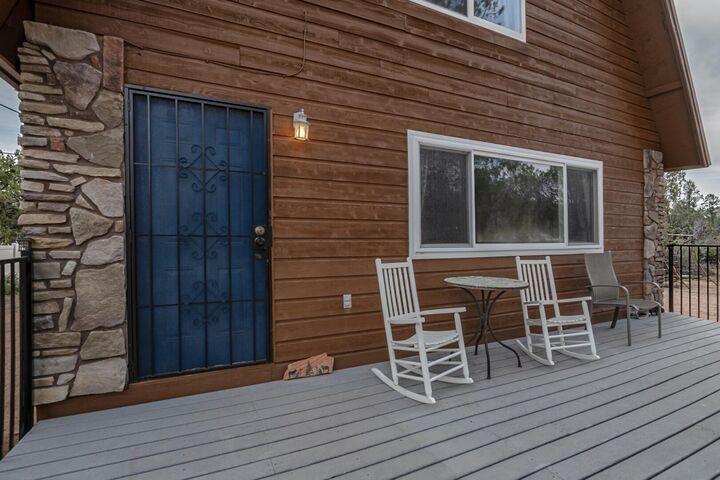 Property Photo:  267 W Round Valley Road  AZ 85541 
