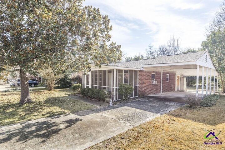 Property Photo:  105 Flanders Drive  GA 31093 