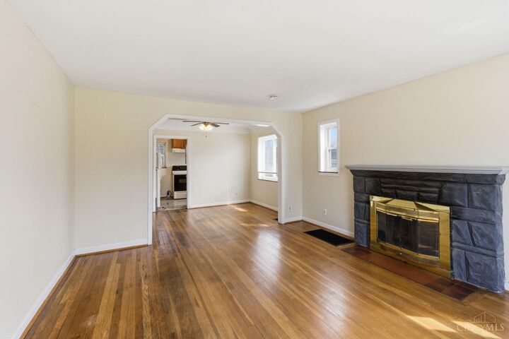 Property Photo: 7124 Sanoma Avenue OH 45243