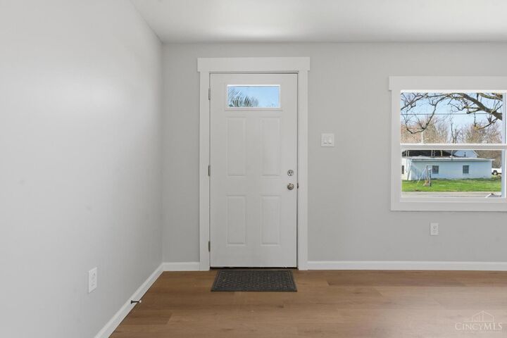 Property Photo:  406 Ellis Street  OH 45164 