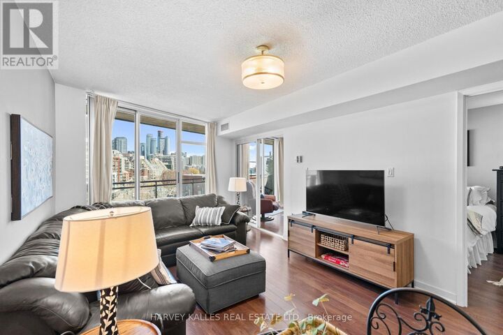 Property Photo: 650 Queens Quay West 803 ON M5V 3N2