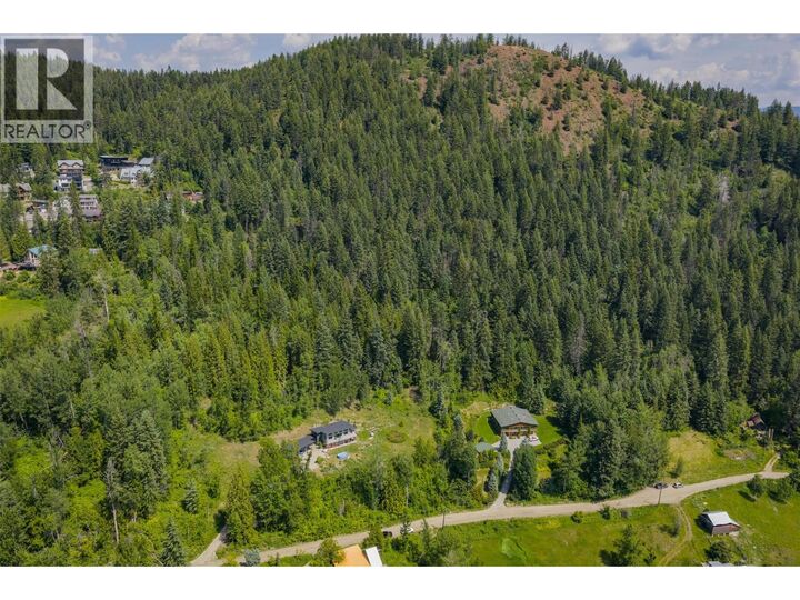 Parcel A Columbia-Kootenay Road — photo 1