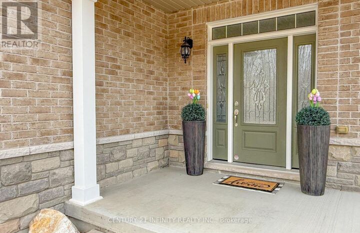 Property Photo:  1283 Aldsworth Crescent  ON L1K 0S5 