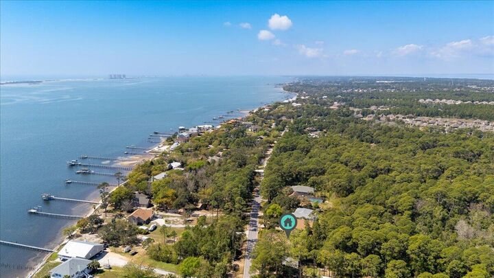 Property Photo:  99-100 Soundside Drive  FL 32563 