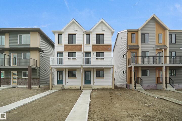 Property Photo: 5135 River's Edge Way NW AB T6M 3B6
