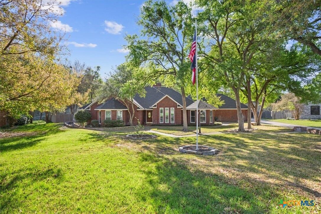 Property Photo:  2422 Smith Bluff Road  TX 76571 