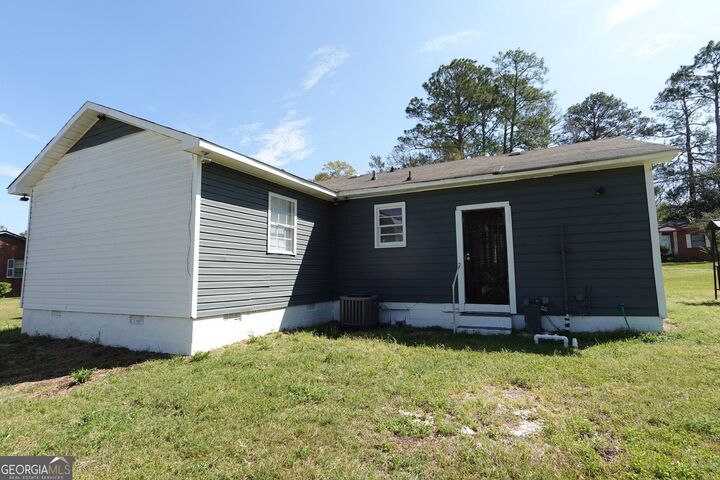 Property Photo:  2334 Donald Avenue  GA 31217 