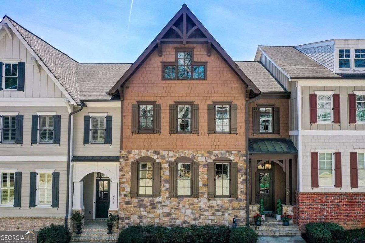 Property Photo: 223 Trecastle Square GA 30114