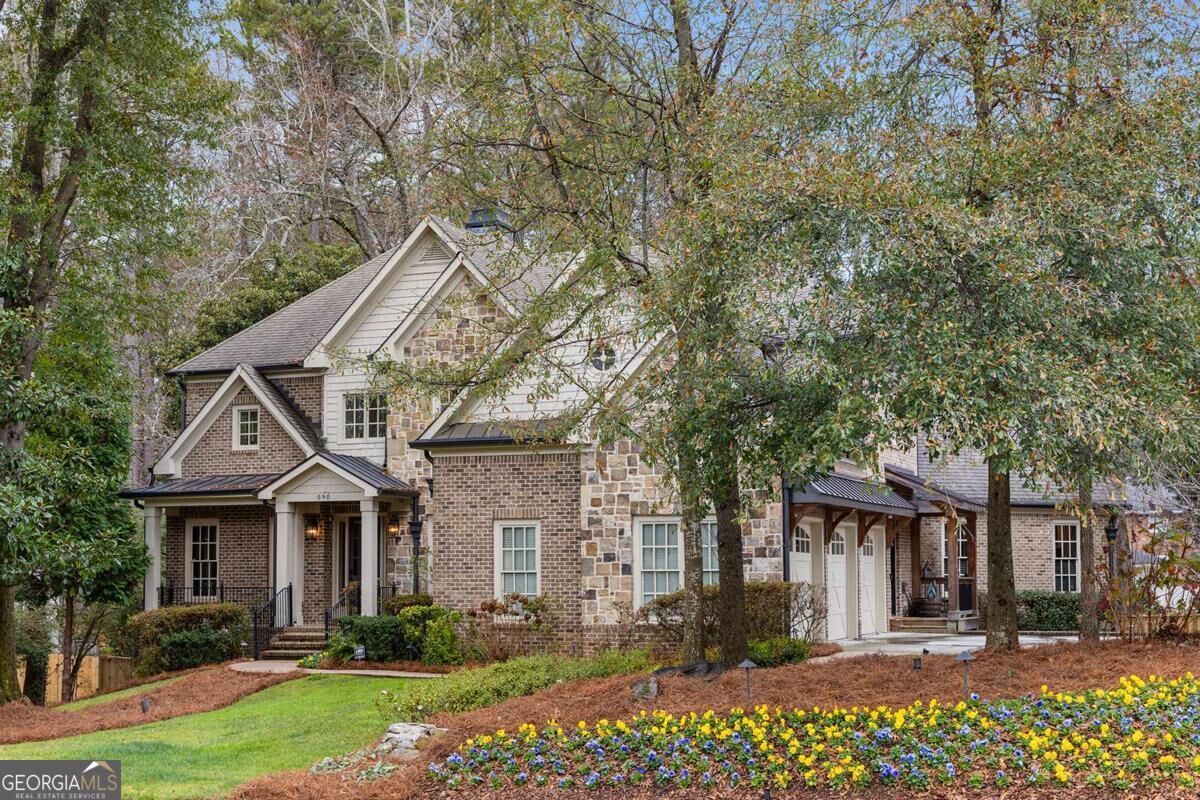 Property Photo: 590 Windsor Parkway NE GA 30342