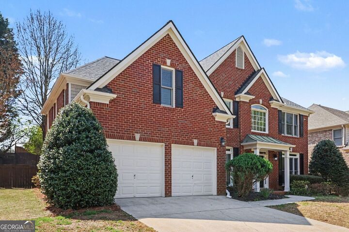 Property Photo:  545 Stonebury Drive  GA 30005 