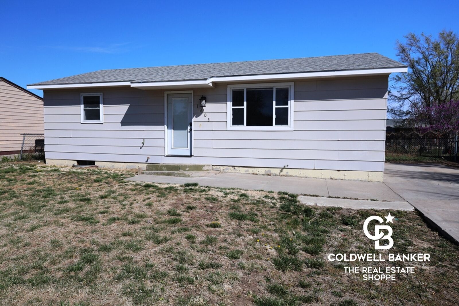 Property Photo:  1605 W Julie Street  KS 67846 