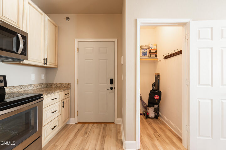 Property Photo:  4916 Ottawa Street 5  ND 58503 