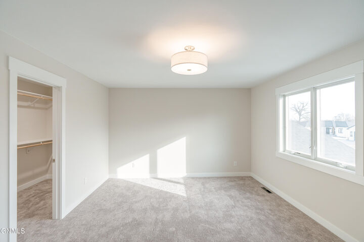 Property Photo:  4314 Downing Street  ND 58504 