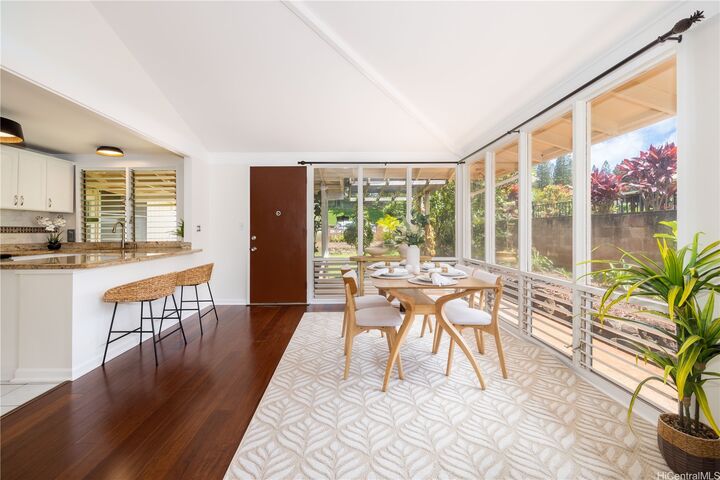 Property Photo:  95-401 Ikaloa Street  HI 96789 