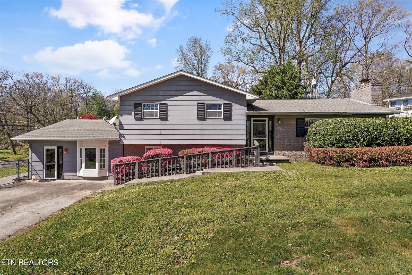 Property Photo:  7201 Stagecoach Tr  TN 37909 