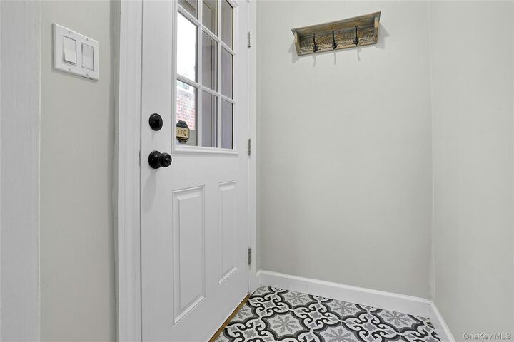 Property Photo: 120 N Broadway 14D NY 10533