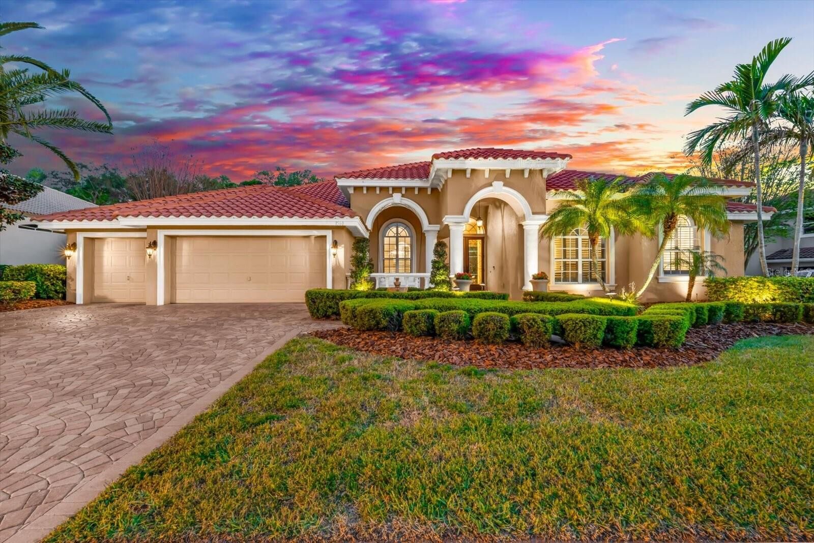Property Photo:  1560 Canopy Oaks Boulevard  FL 34683 