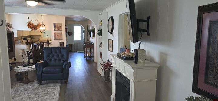 Property Photo:  200 Center Street  AR 72650 