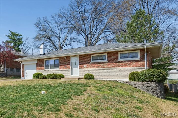 Property Photo:  9835 Ridgely Lane  MO 63123 