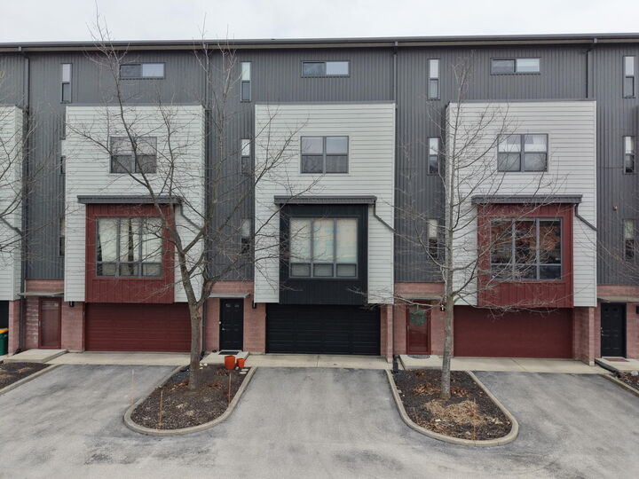 Property Photo:  305 Mill Reserve Dr  WI 53188 