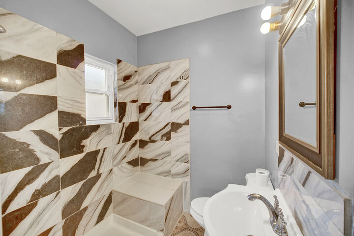 Property Photo:  1 E 114th Street  IL 60628 
