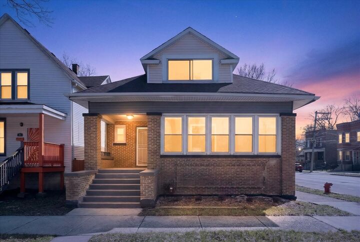 Property Photo:  1 E 114th Street  IL 60628 