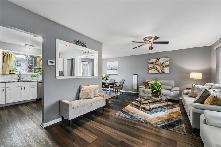 Property Photo: 1100 Partridge Avenue IL 60490