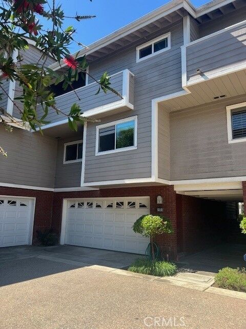Property Photo:  13 Catalina Court  CA 90266 