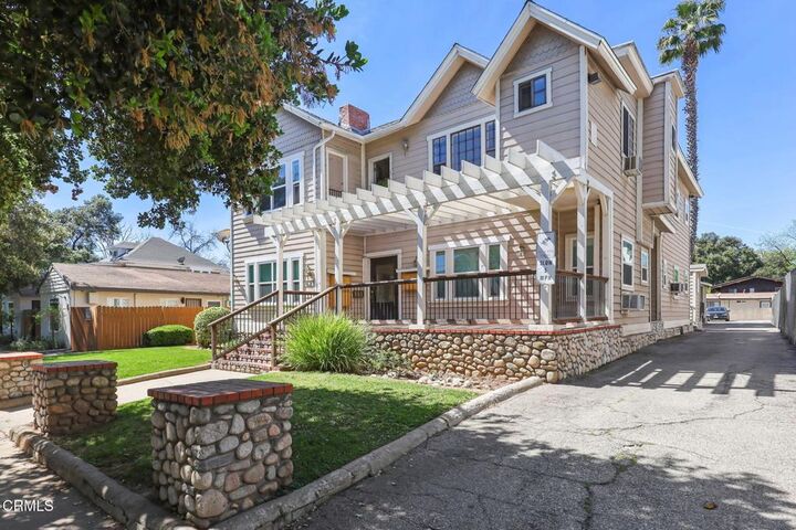 Property Photo:  421 N Euclid Avenue  CA 91101 