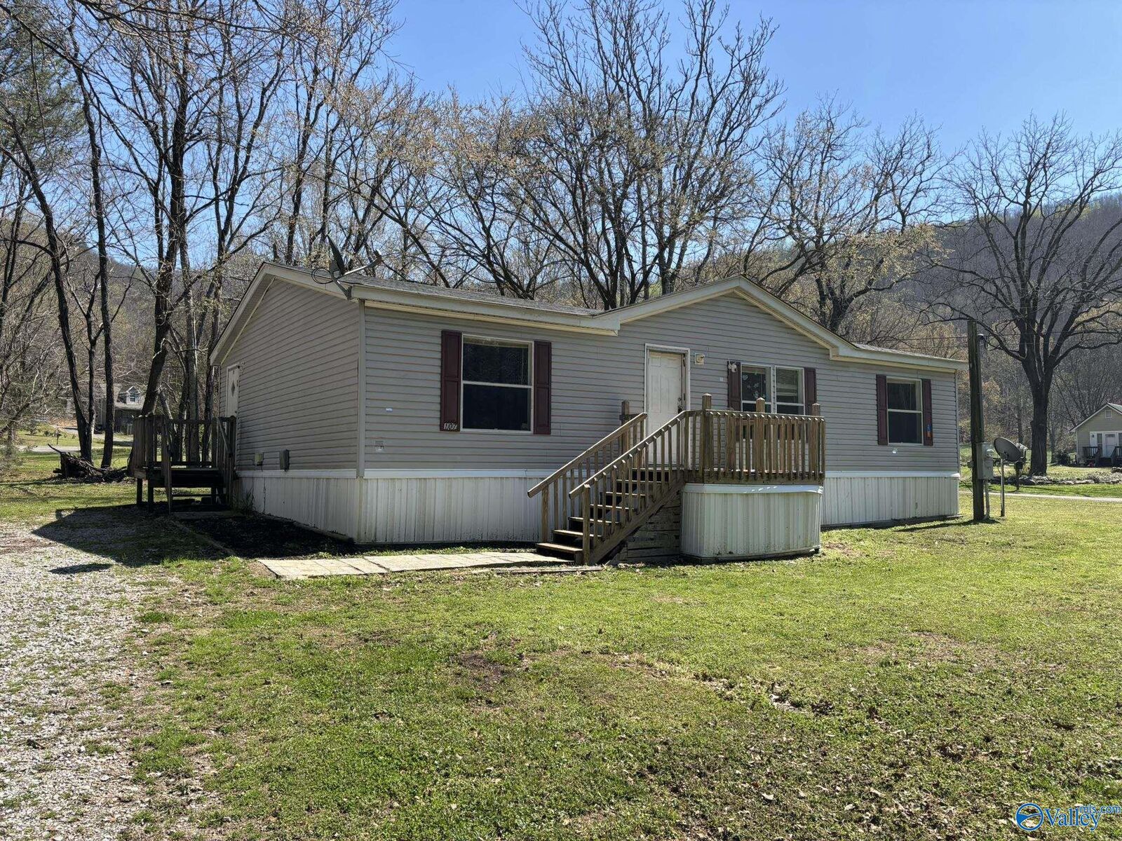 Property Photo:  107 Shooting Star Trail  AL 35748 