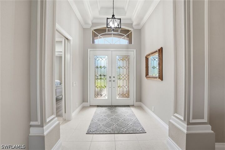 Property Photo: 6039 Fairway Court FL 34110