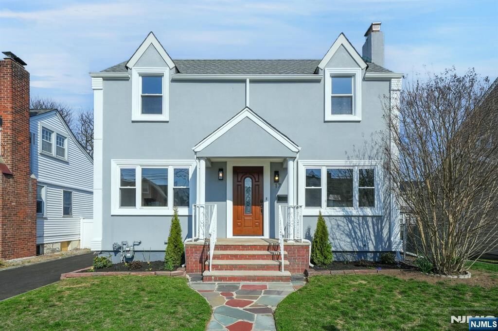 Property Photo:  17 High Park Place  NJ 07011 