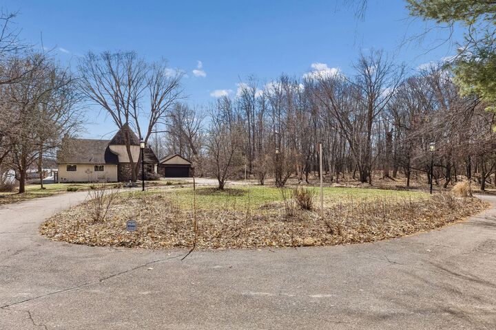 Property Photo: 2830 Crescent Road MN 55032