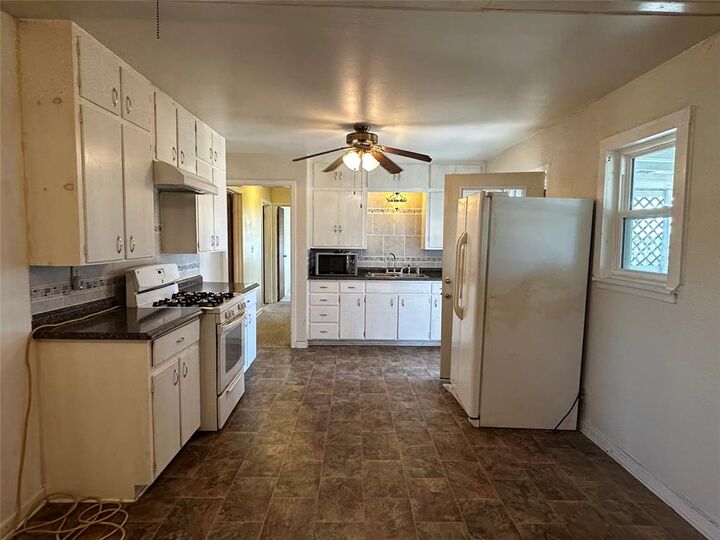 Property Photo:  200 County Road 336  TX 76844 