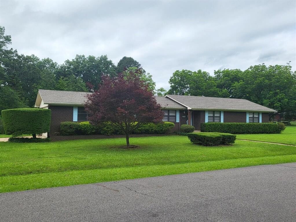 Property Photo:  42 Thompson  AR 72830 