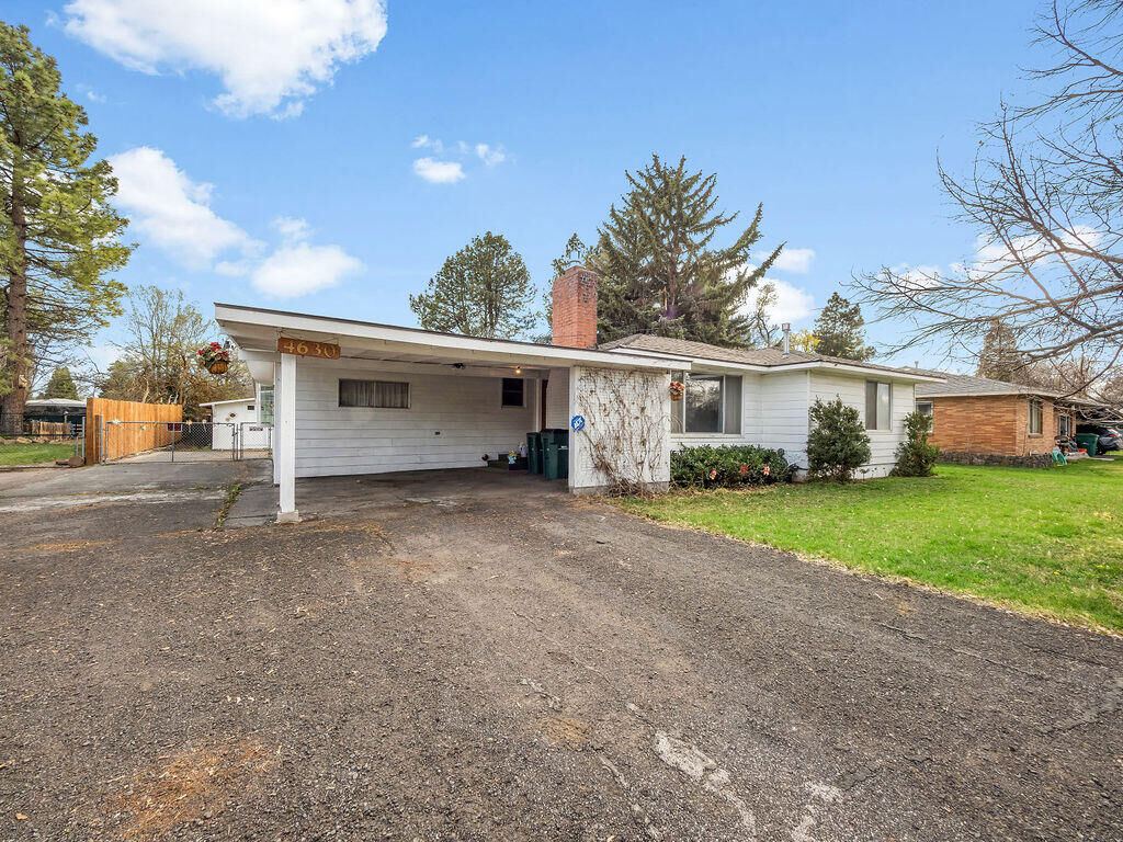 Property Photo:  4630 Clinton Avenue  OR 97603 