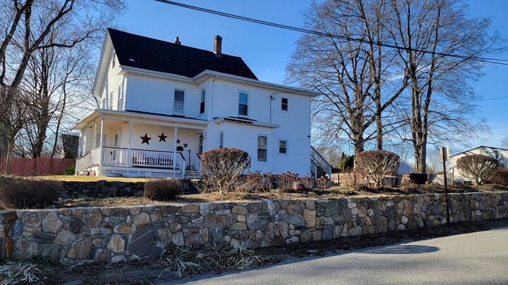 Property Photo:  10 Marion St 2  MA 01749 