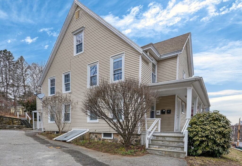 Property Photo:  17 Mason St  MA 01749 