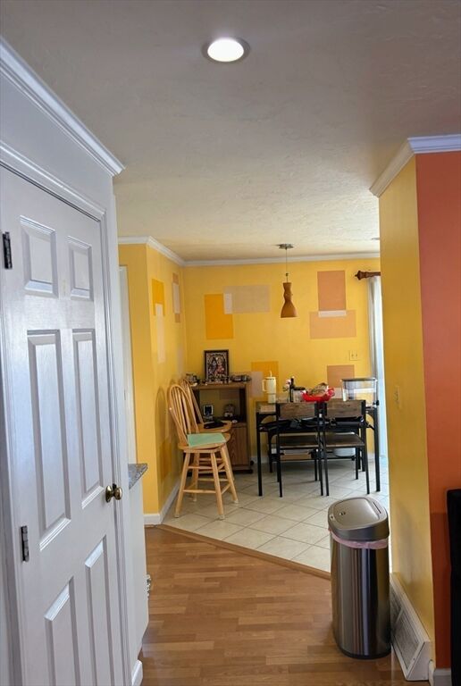 Property Photo:  16 Pinecrest Village 16  MA 01748 