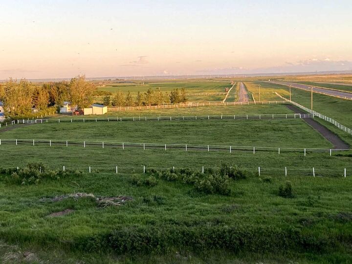 Property Photo: 95401A Hwy 2 Highway AB T0L 1Z0