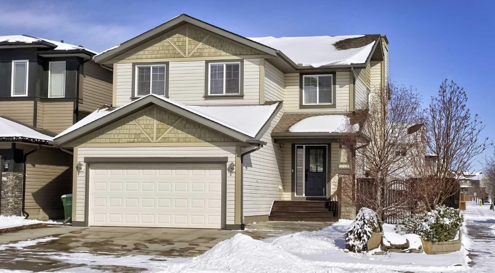 Property Photo:  2064 Reunion Boulevard NW  AB T4B 0J2 